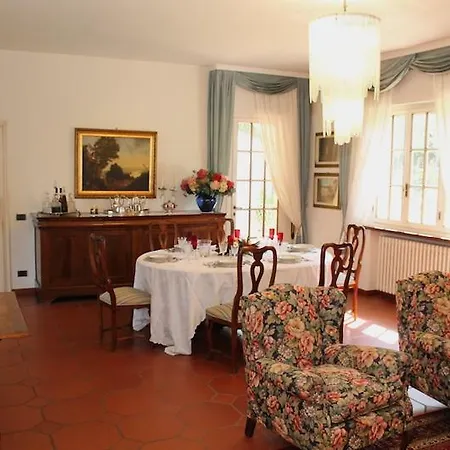 Parole D'oro Villa *